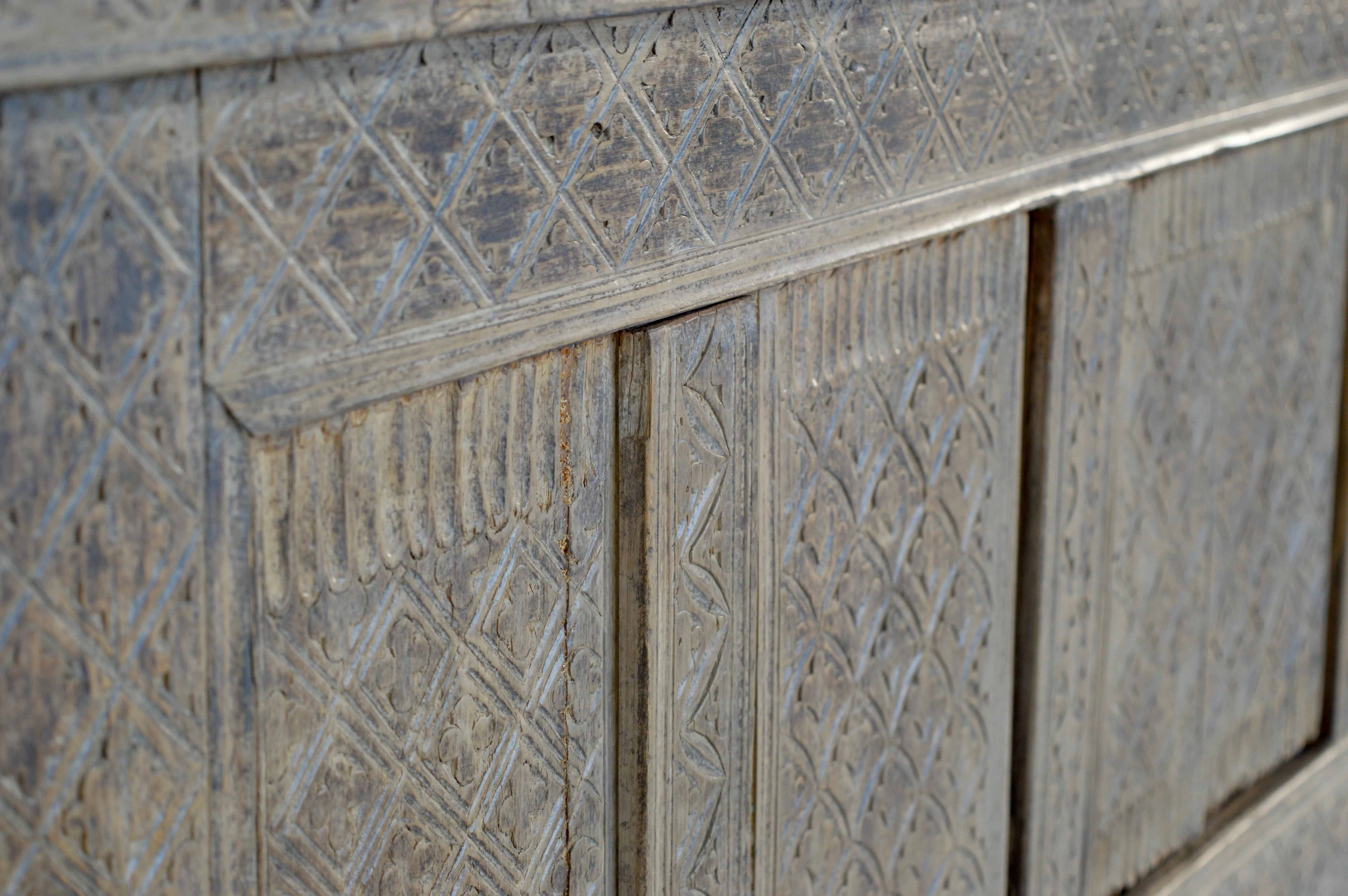 Reclaimed Elm Unit 193 cm