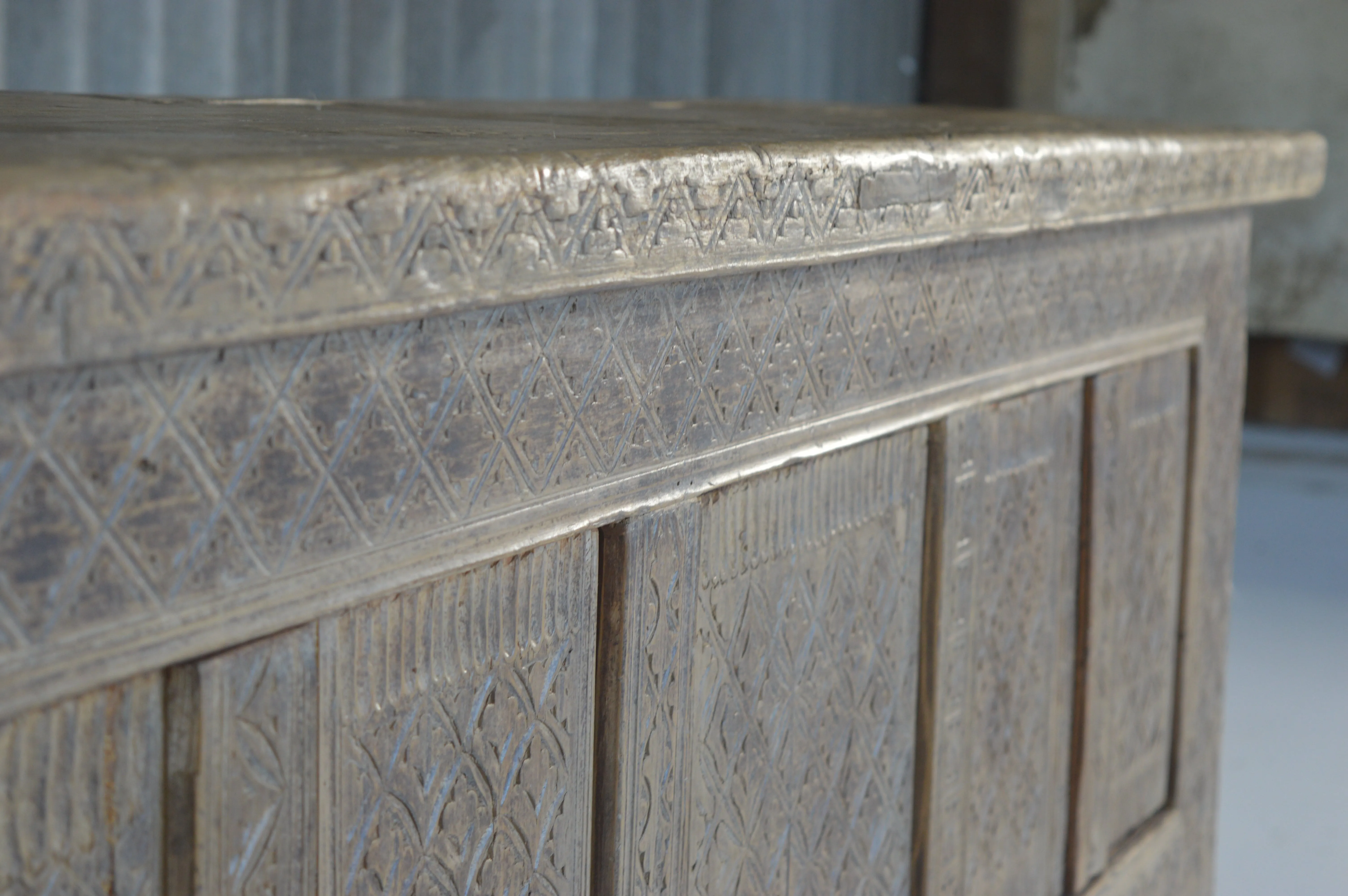 Reclaimed Elm Unit 193 cm